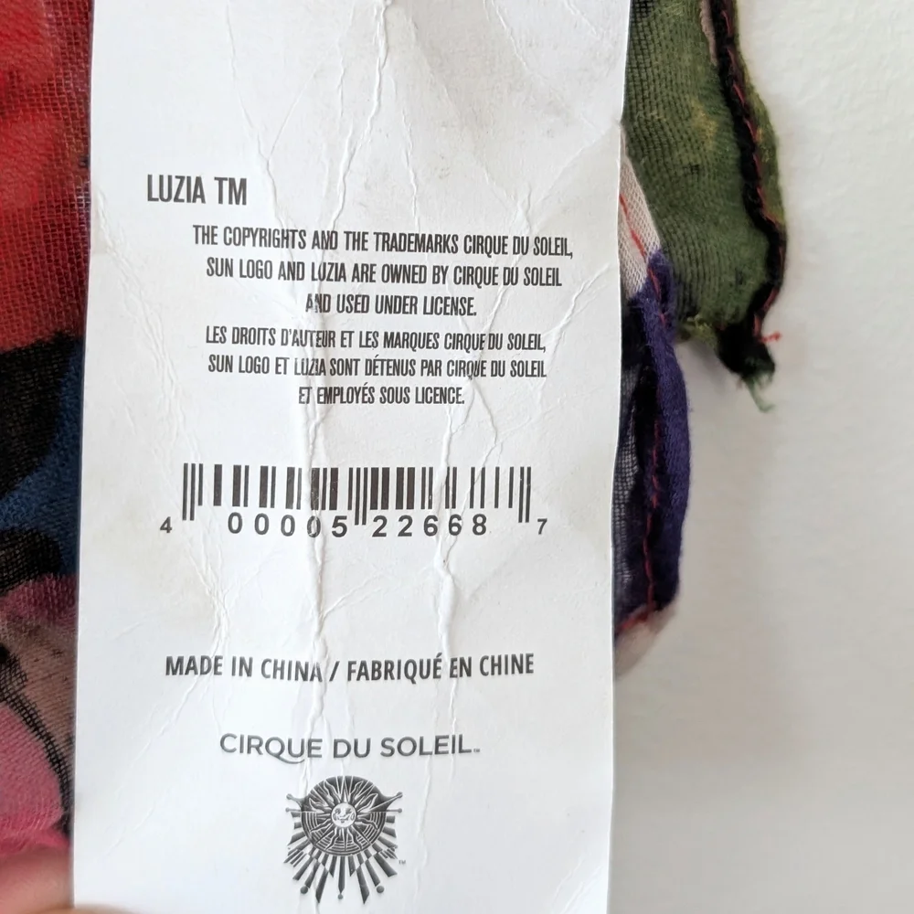 NWT Cirque Du Soleil's Luzia Show Collector Scarf - Picture 8 of 9